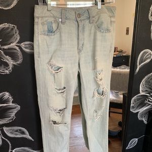 American Eagle Distressed Boyfriend Jeans